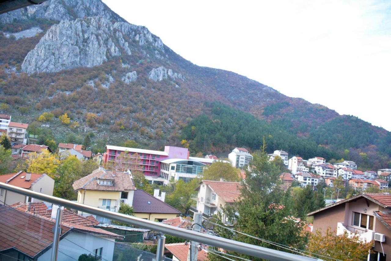 Раде 3-Враца Vratsa Esterno foto