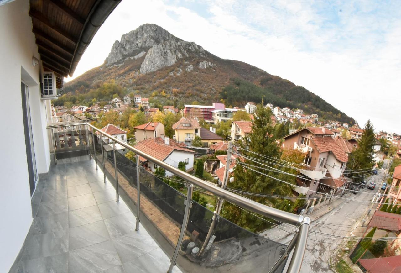 Раде 3-Враца Vratsa Esterno foto