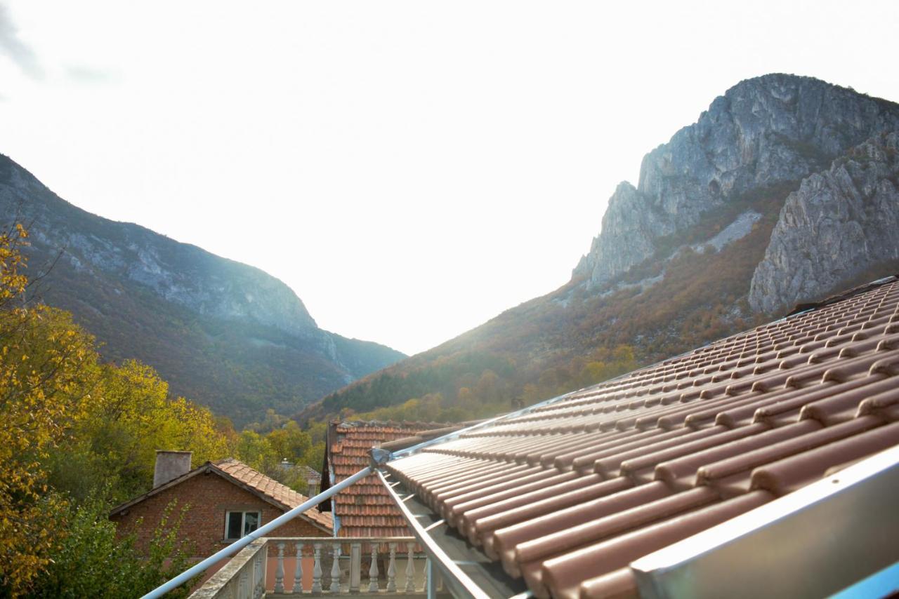 Раде 3-Враца Vratsa Esterno foto